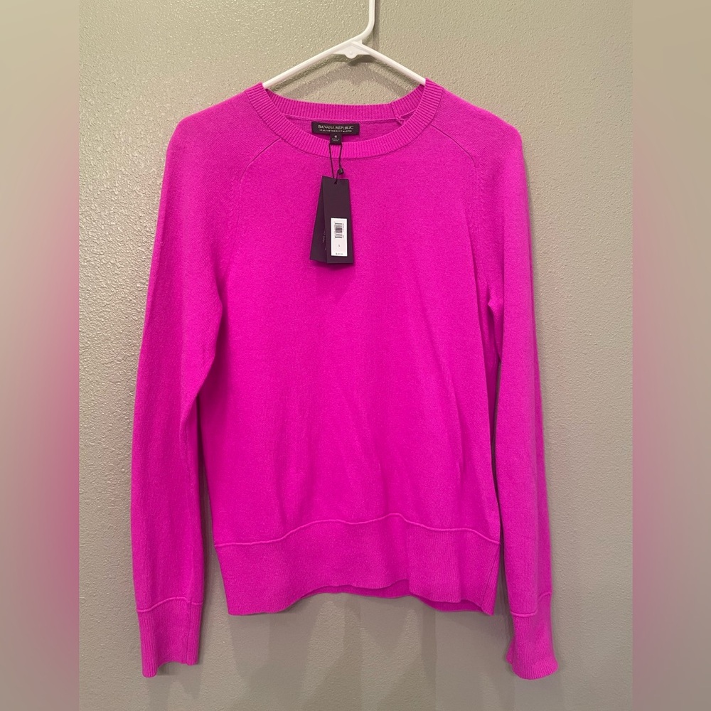 Banana Republic Fuscia Pink Purple Crew Neck Italian Merino Blend Sweater